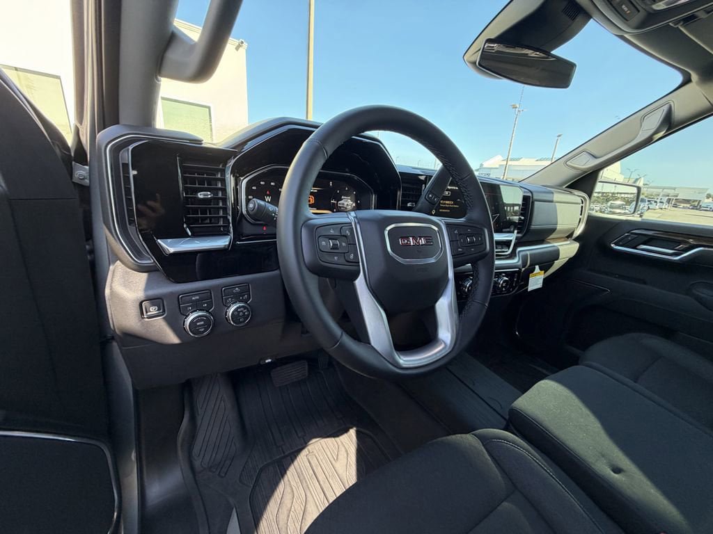 Used 2026 GMC Sierra 1500 Elevation w/ LPO, Elevation Black Package AWD/4WD image 18