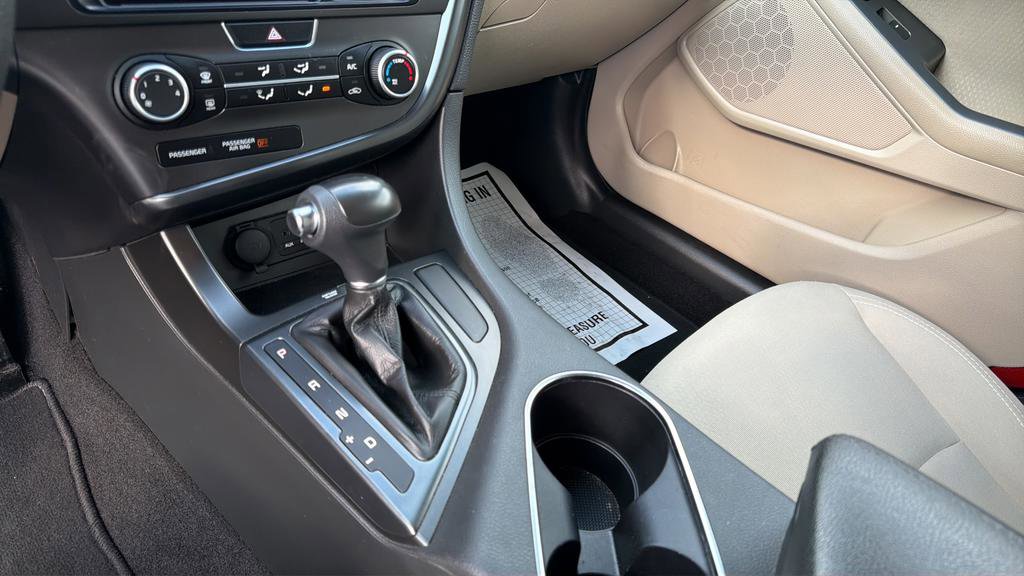 Used 2015 Kia Optima LX image 26