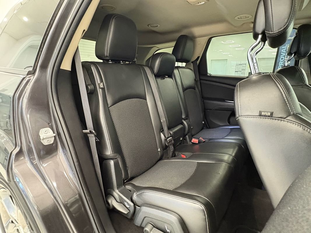 Used 2017 Dodge Journey Crossroad image 24