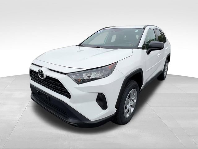 Used 2021 Toyota RAV4 LE AWD/4WD image 2