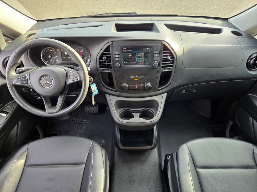Used 2023 Mercedes-Benz Metris image 12