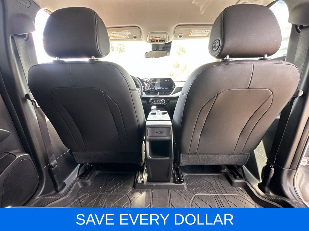 Used 2025 Chevrolet Trax LT w/ Driver Confidence Package FWD image 19