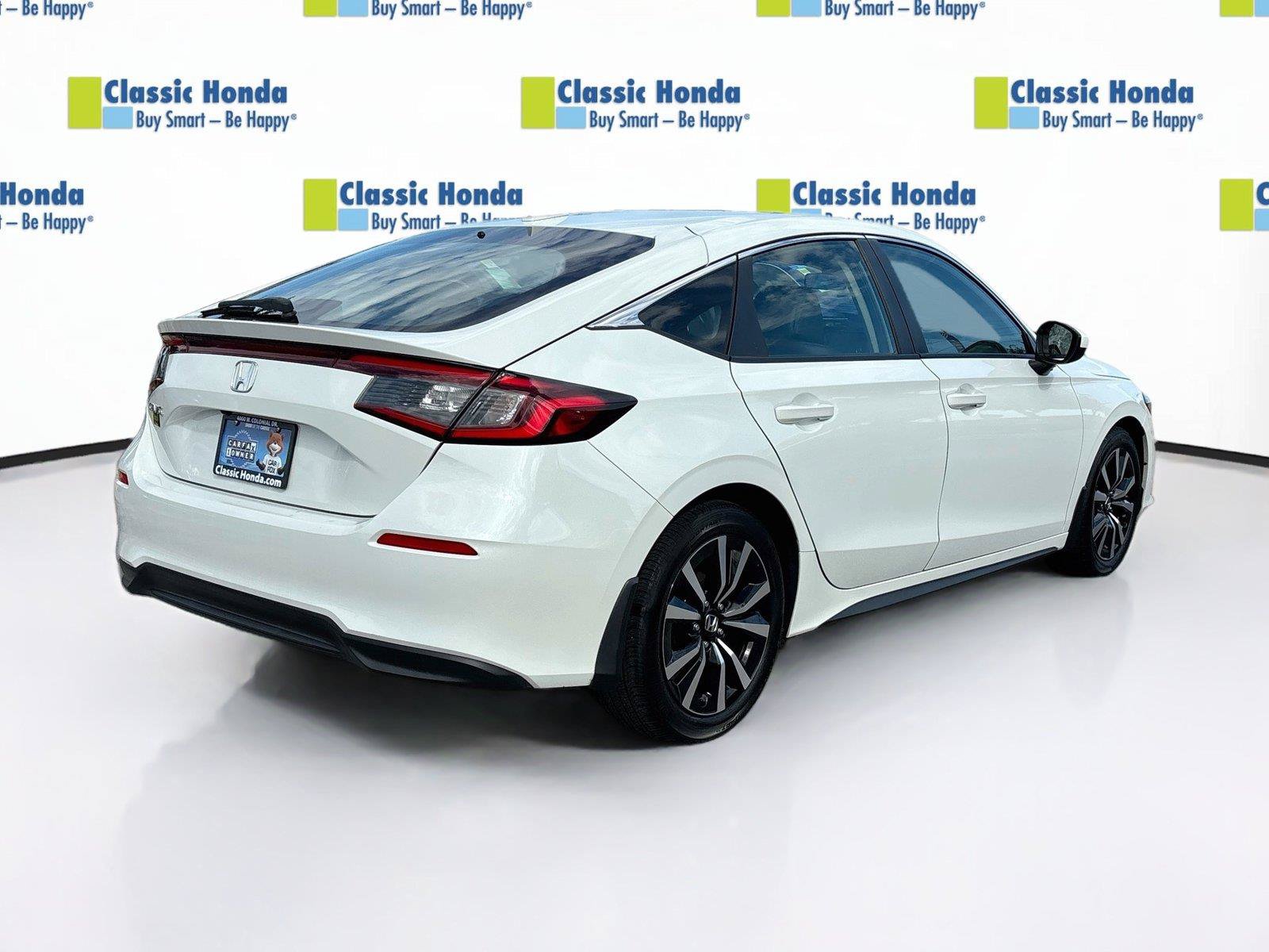 Certified 2024 Honda Civic EX-L image 8