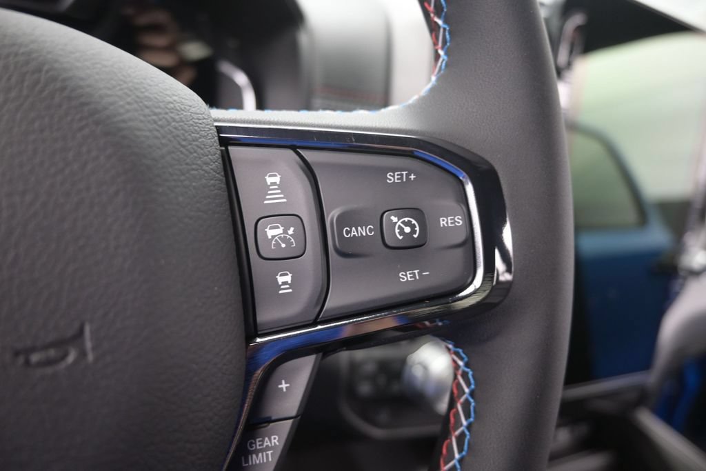New 2026 RAM 1500 Laramie AWD/4WD image 31