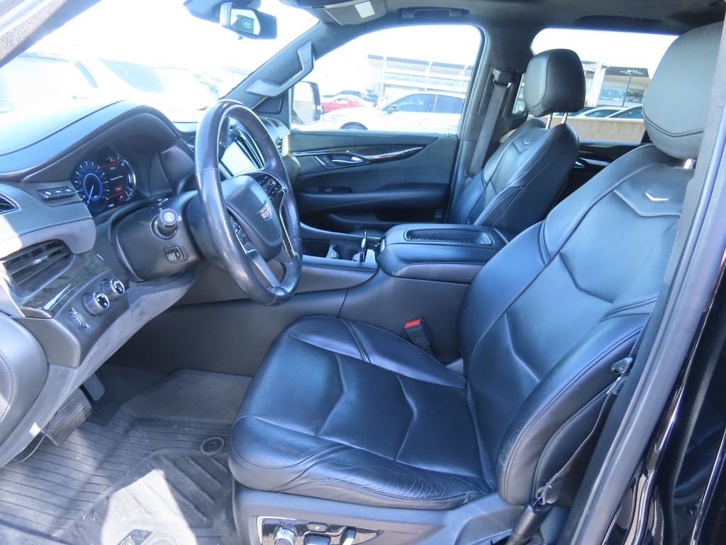 Used 2020 Cadillac Escalade Platinum AWD/4WD image 13
