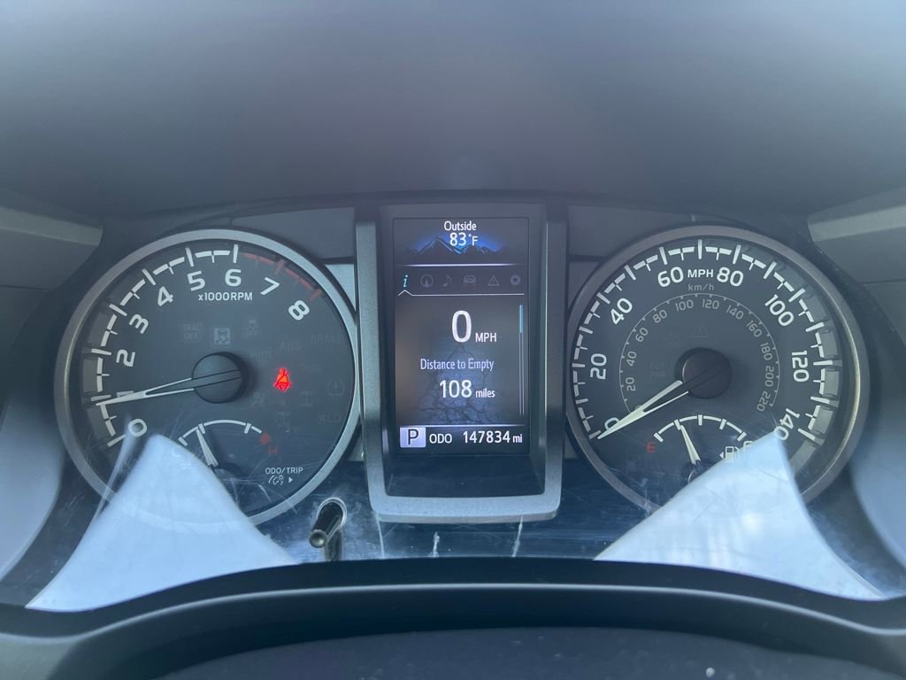 Used 2016 Toyota Tacoma TRD Off-Road w/ Premium & Technology Package image 18