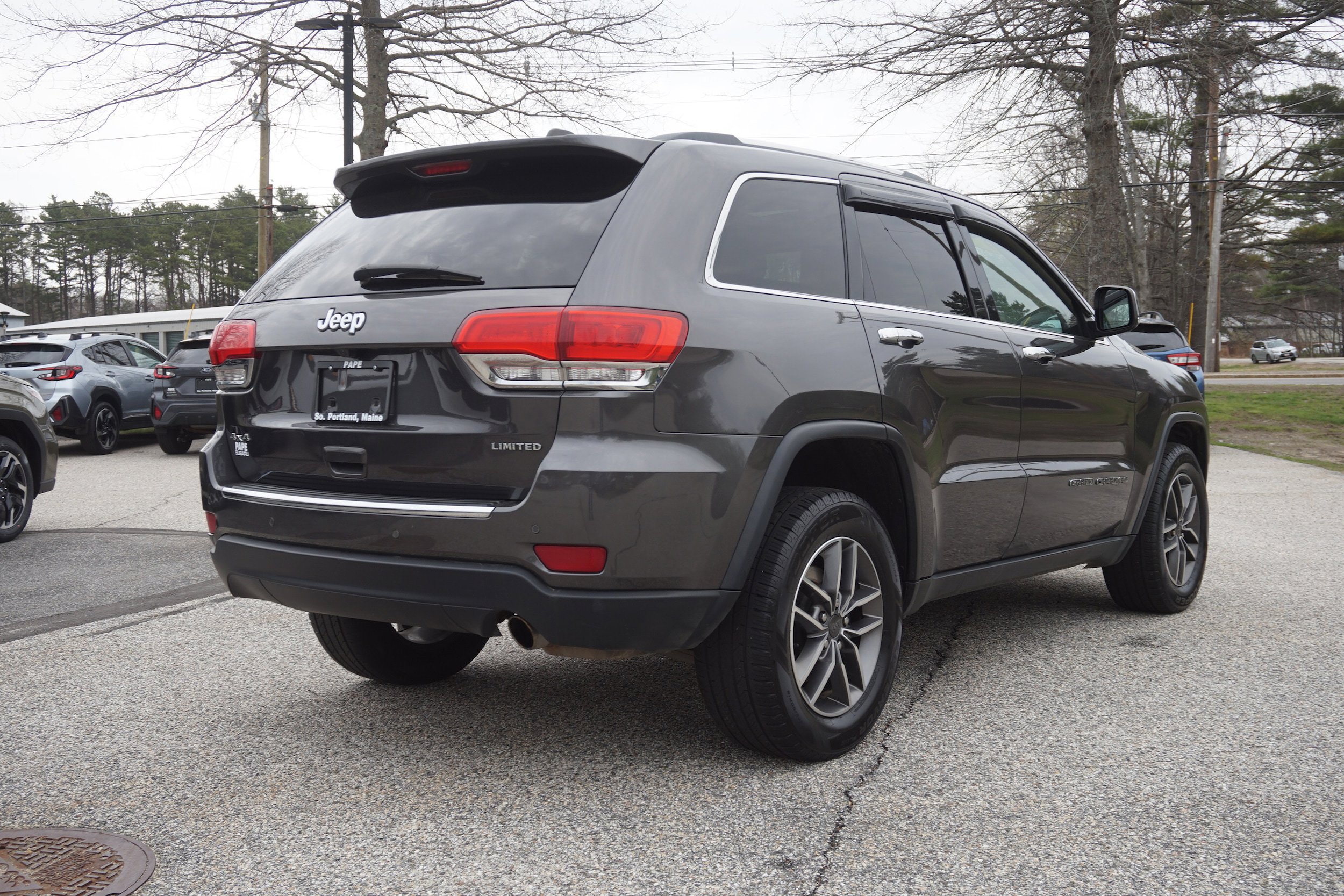 Used 2019 Jeep Grand Cherokee Limited AWD/4WD image 5
