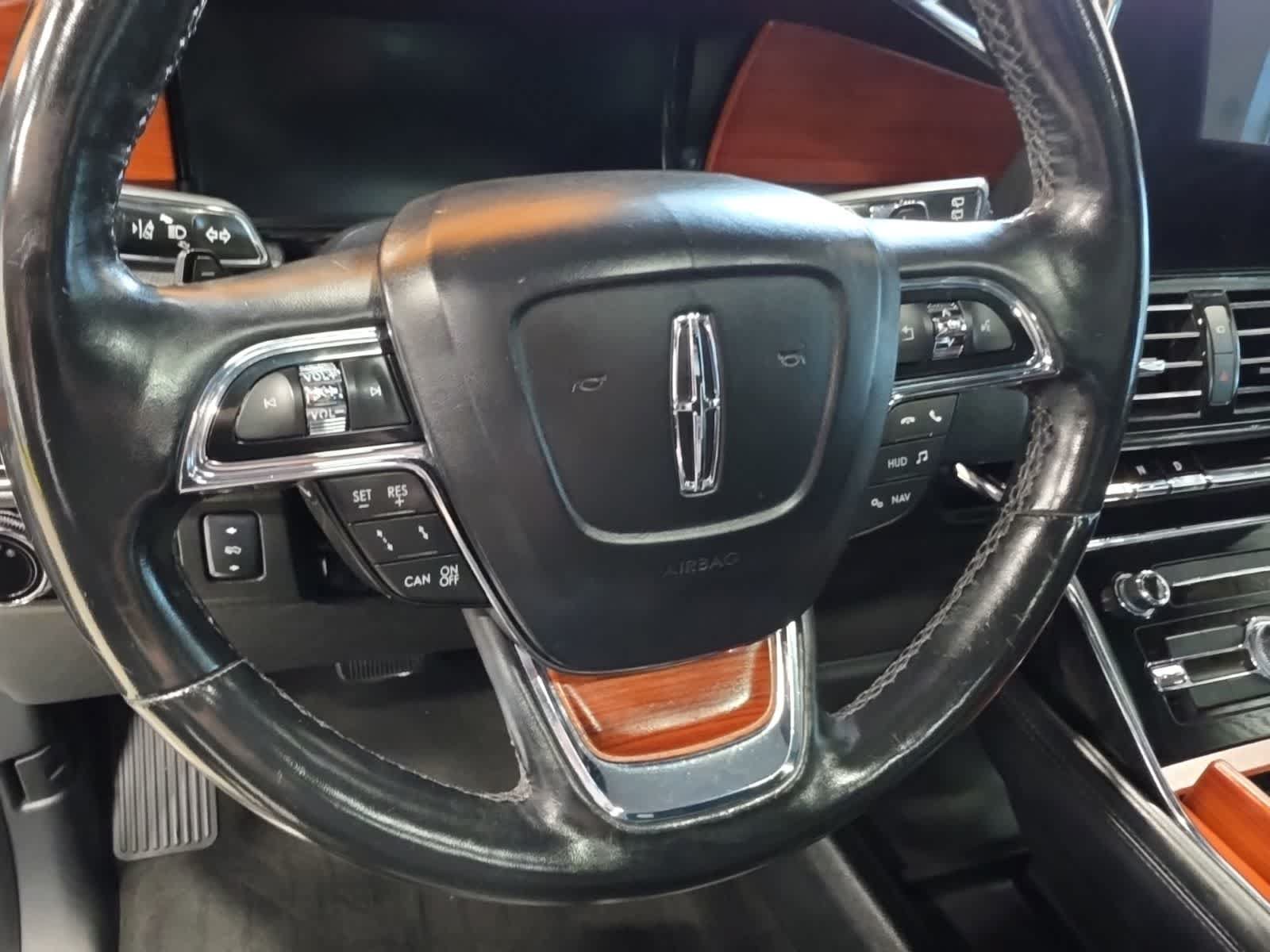 Used 2018 Lincoln Navigator L Reserve w/ Technology Package AWD/4WD image 26