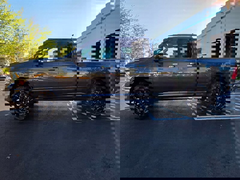 Used 2018 RAM 1500 Big Horn image 3