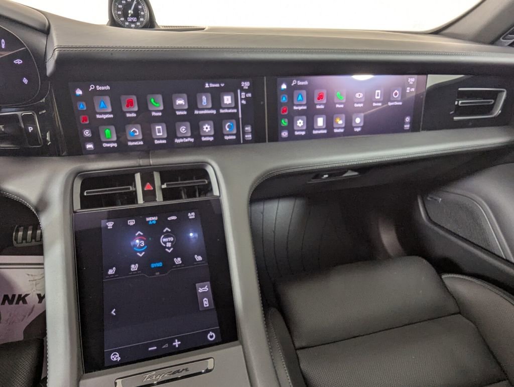 Used 2024 Porsche Taycan 4S image 17