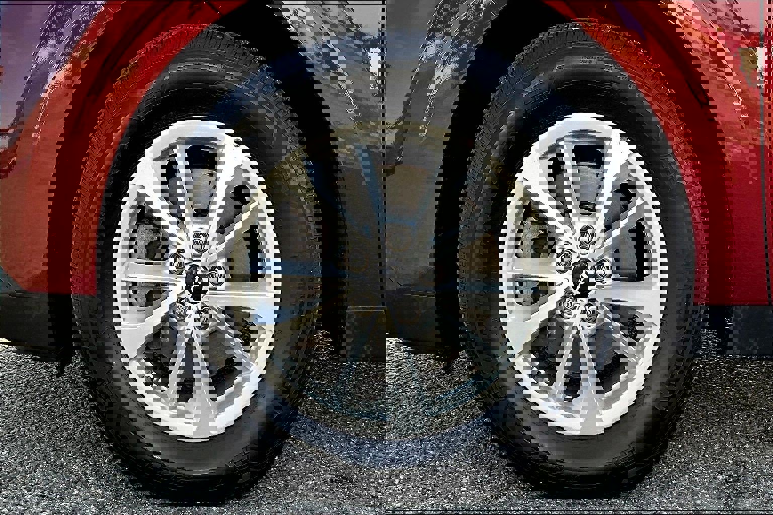 Used 2023 Kia Carnival LX image 8