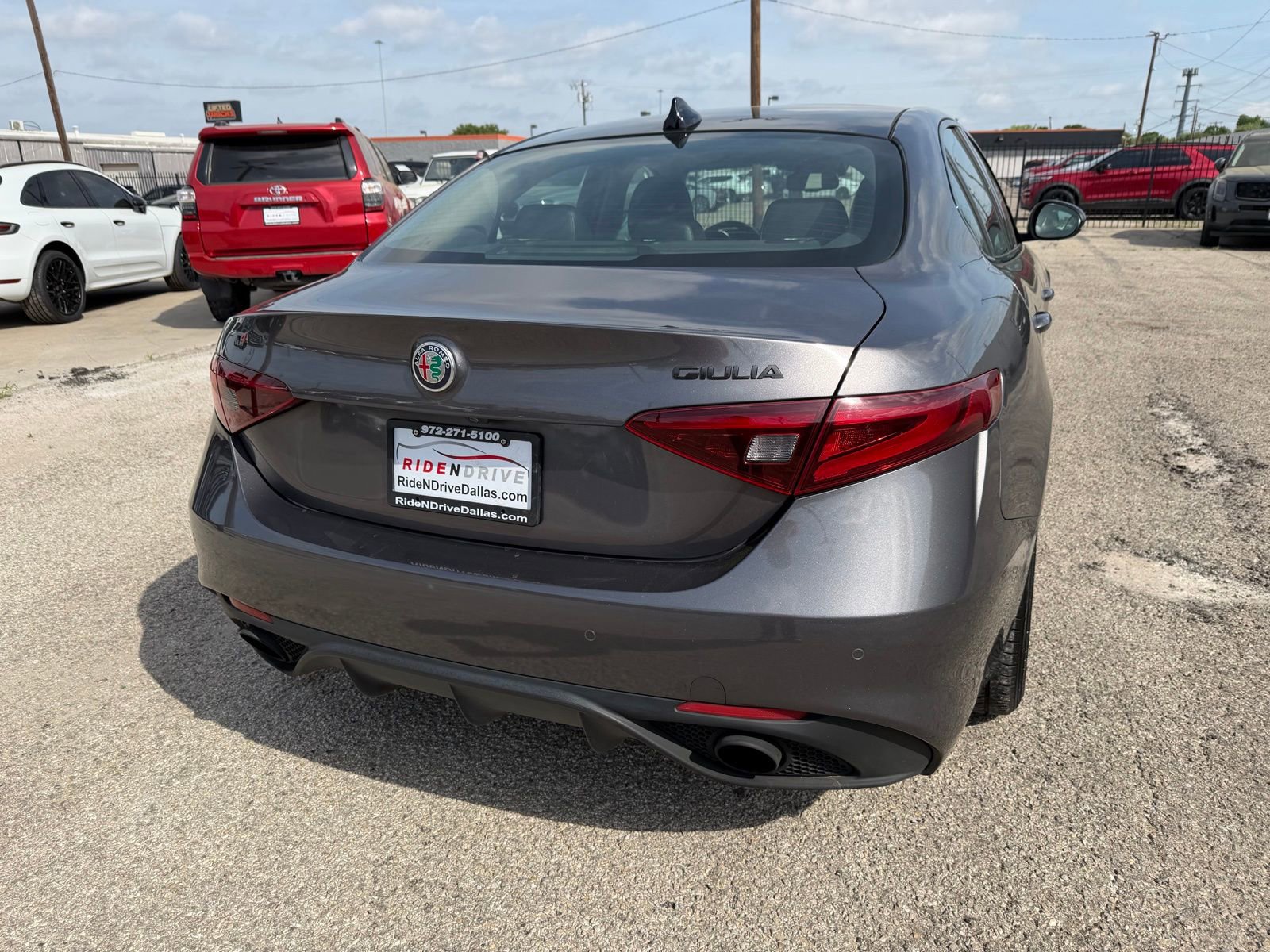 Used 2020 Alfa Romeo Giulia AWD w/ Quick Order Package 22J Sport image 6