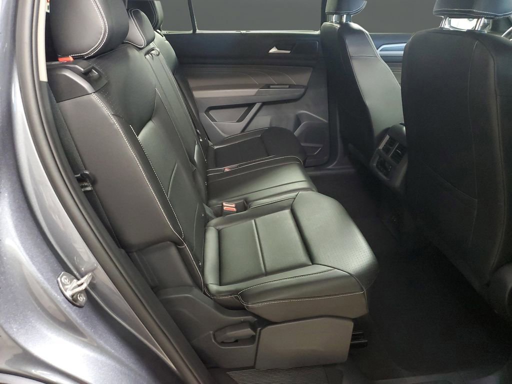 Certified 2023 Volkswagen Atlas SE image 32