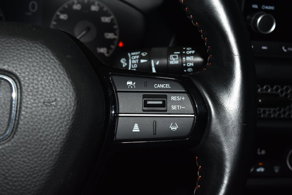 Used 2025 Honda HR-V Sport image 9