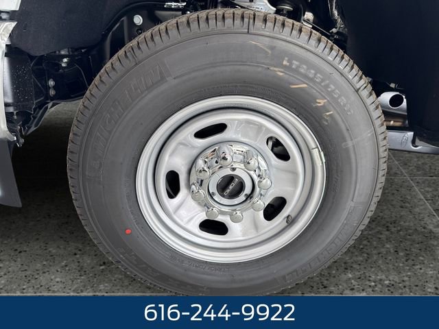 New 2025 Ford F250 XL w/ FX4 Off-Road Package image 4