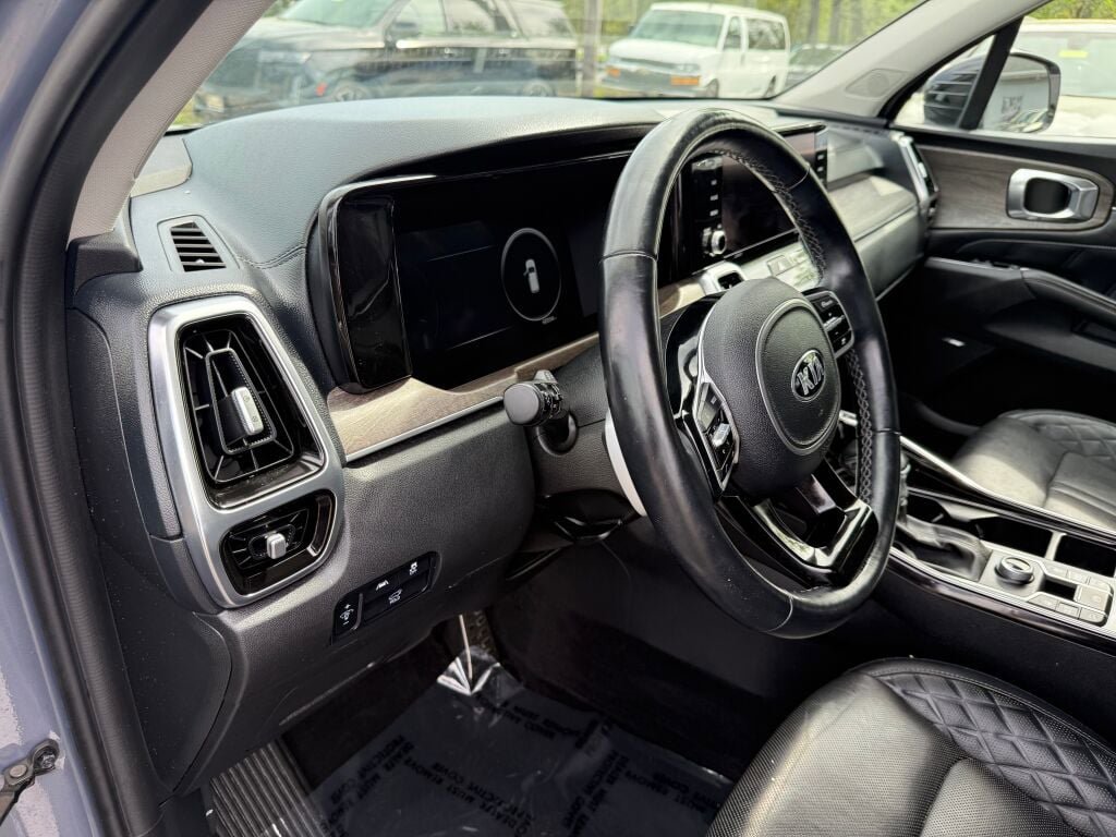 Used 2021 Kia Sorento SX Prestige image 12
