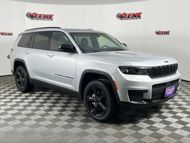 New 2025 Jeep Grand Cherokee L Altitude image 2