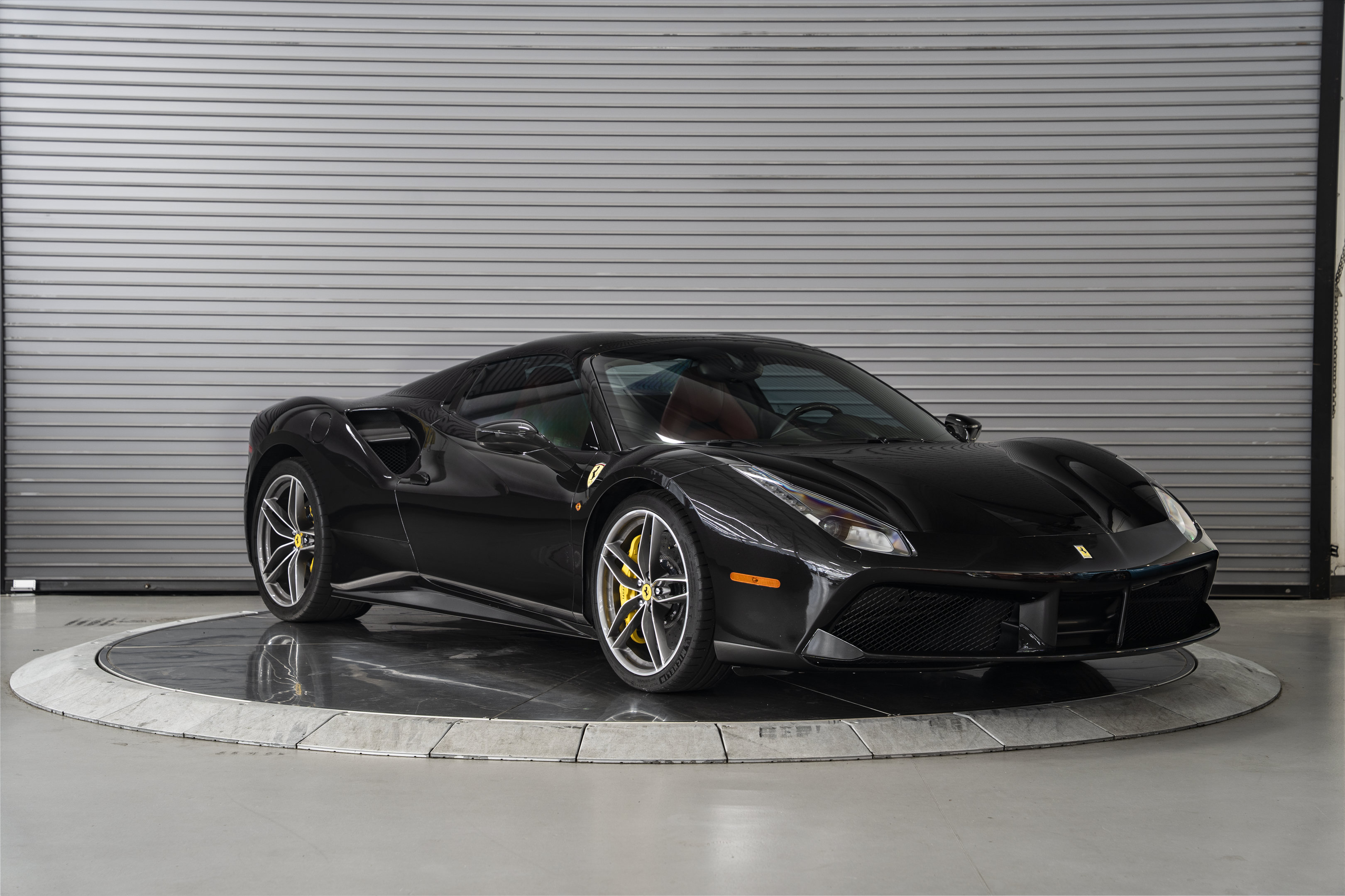 Used 2016 Ferrari 488 Spider RWD image 9