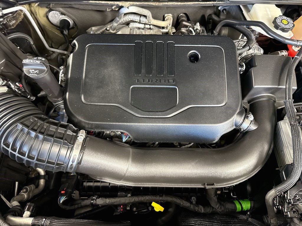 Used 2023 GMC Acadia SLT FWD image 38