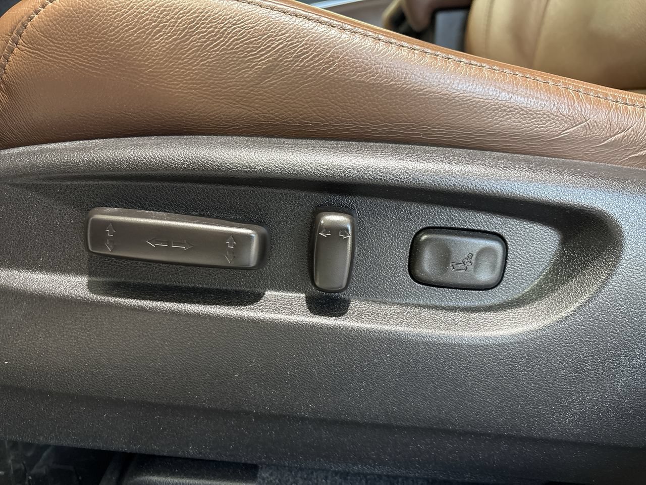 Used 2018 Acura MDX FWD w/ Technology Package image 12