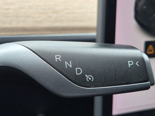 Used 2021 Tesla Model Y 2WD image 11