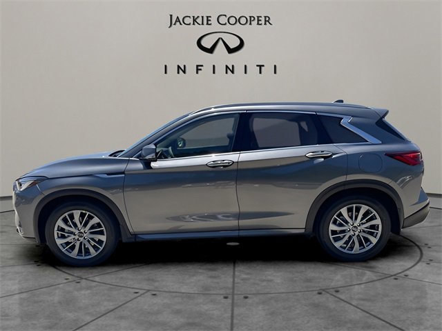 New 2025 INFINITI QX50 Luxe image 2