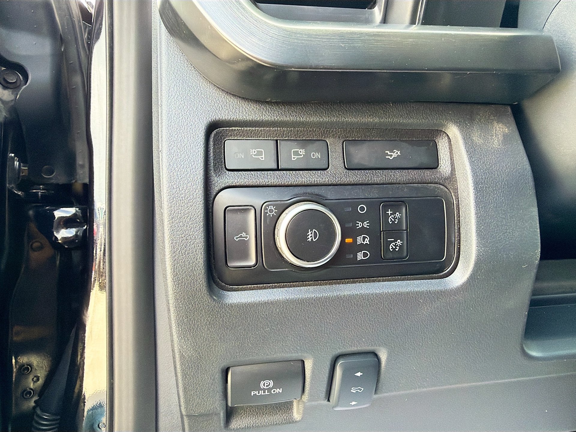 Certified 2024 Ford F250 Lariat w/ Lariat Ultimate Package AWD/4WD image 12