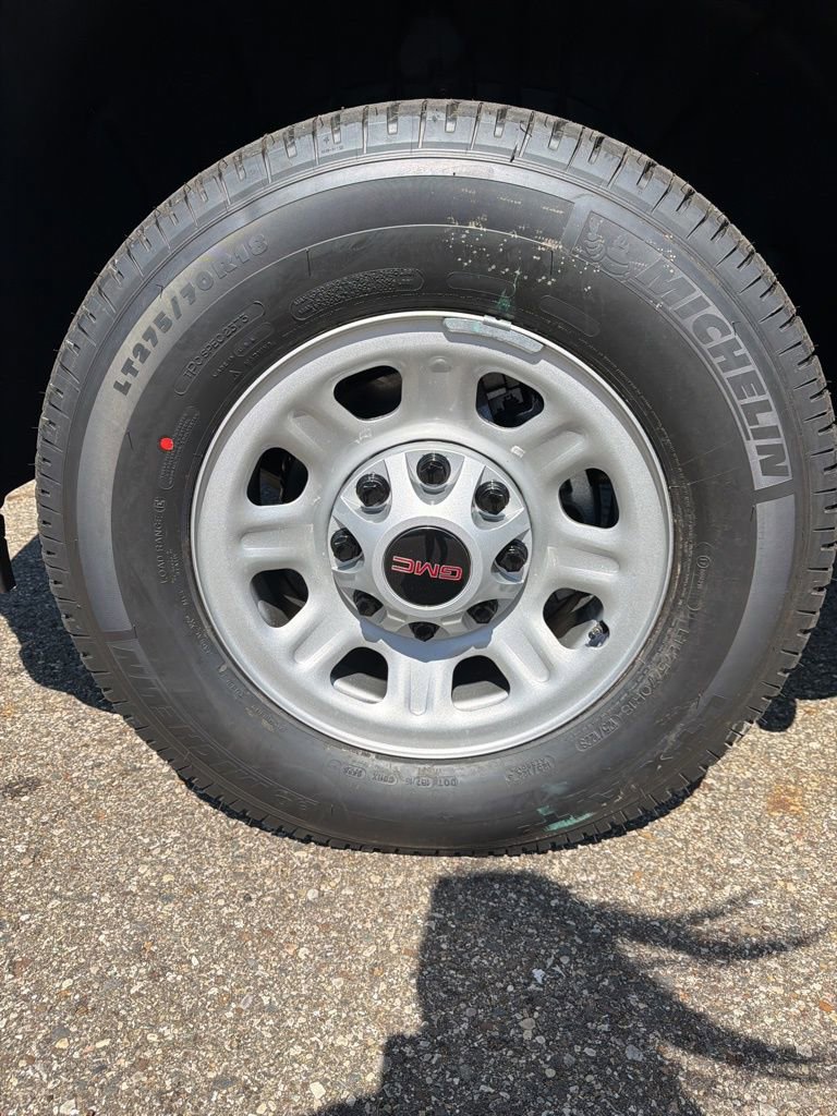 New 2026 GMC Sierra 2500 Pro image 10