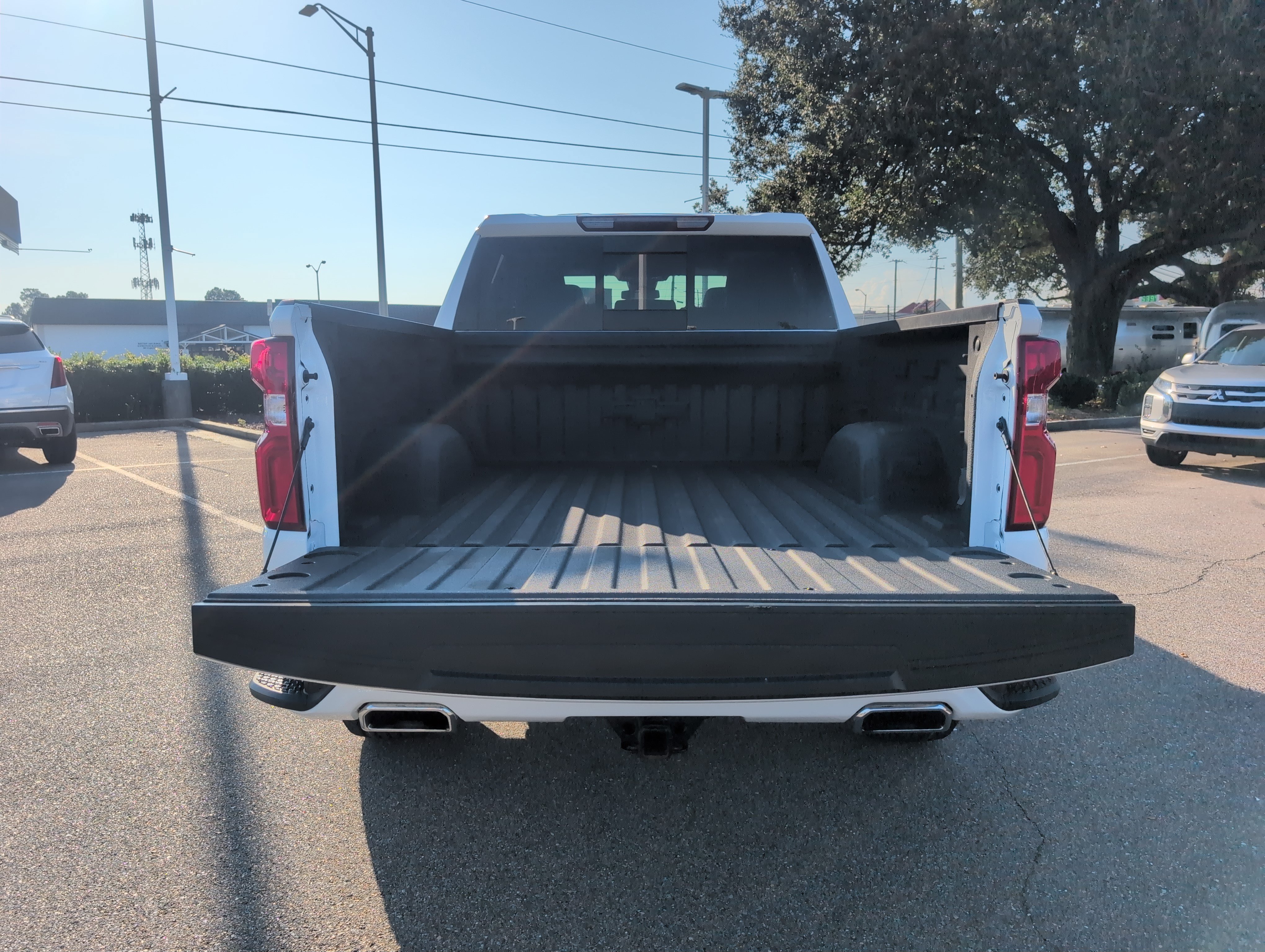 Used 2023 Chevrolet Silverado 1500 RST w/ All Star Edition Plus AWD/4WD image 5
