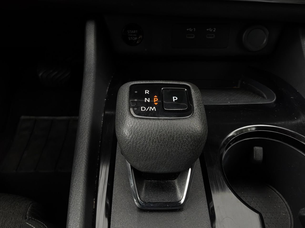 Used 2025 Nissan Rogue SV FWD image 27