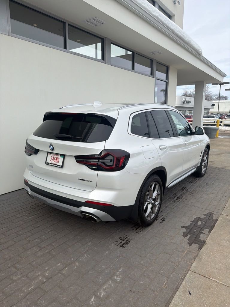 Used 2024 BMW X3 xDrive30i w/ Premium Package w/ZPA image 5