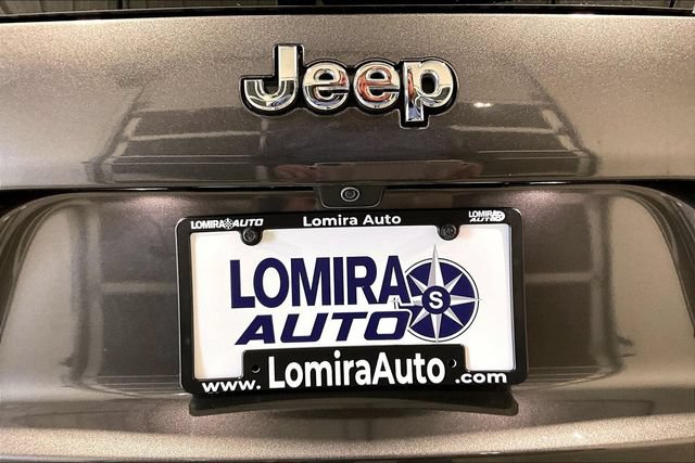 Used 2019 Jeep Cherokee Latitude Plus w/ Cold Weather Group AWD/4WD image 29