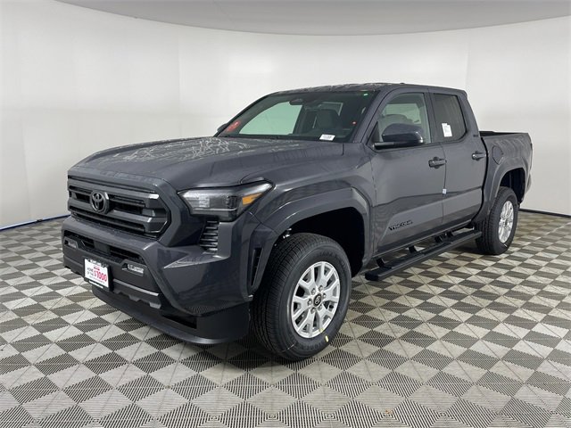 New 2025 Toyota Tacoma SR5