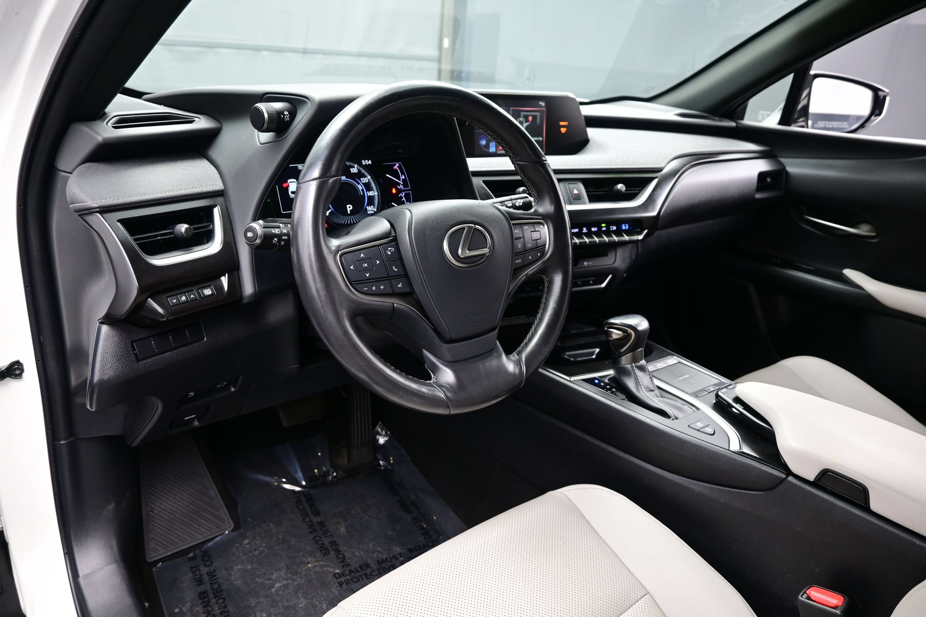 Used 2020 Lexus UX 250h w/ Premium Package AWD/4WD image 13