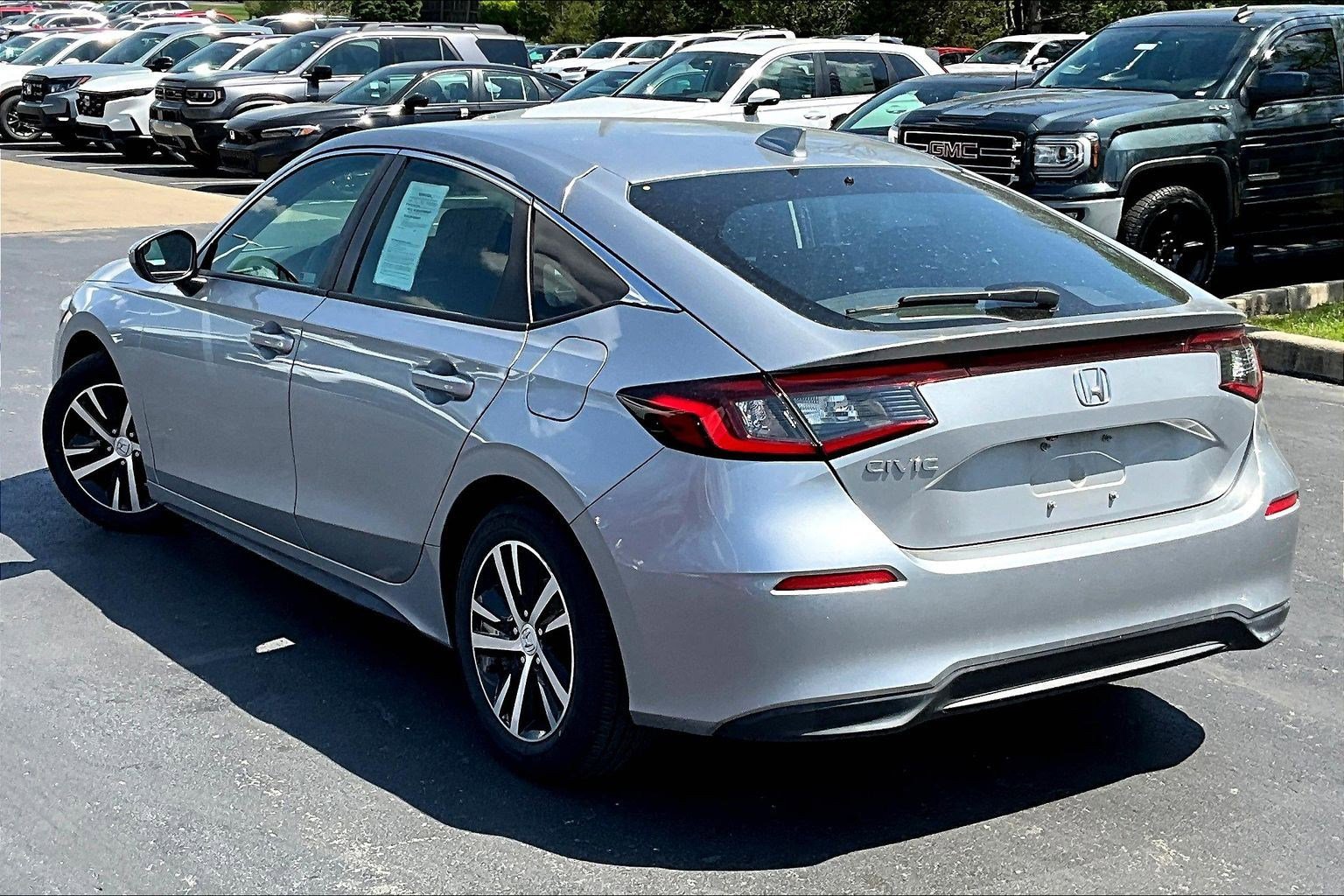 Used 2023 Honda Civic LX image 3