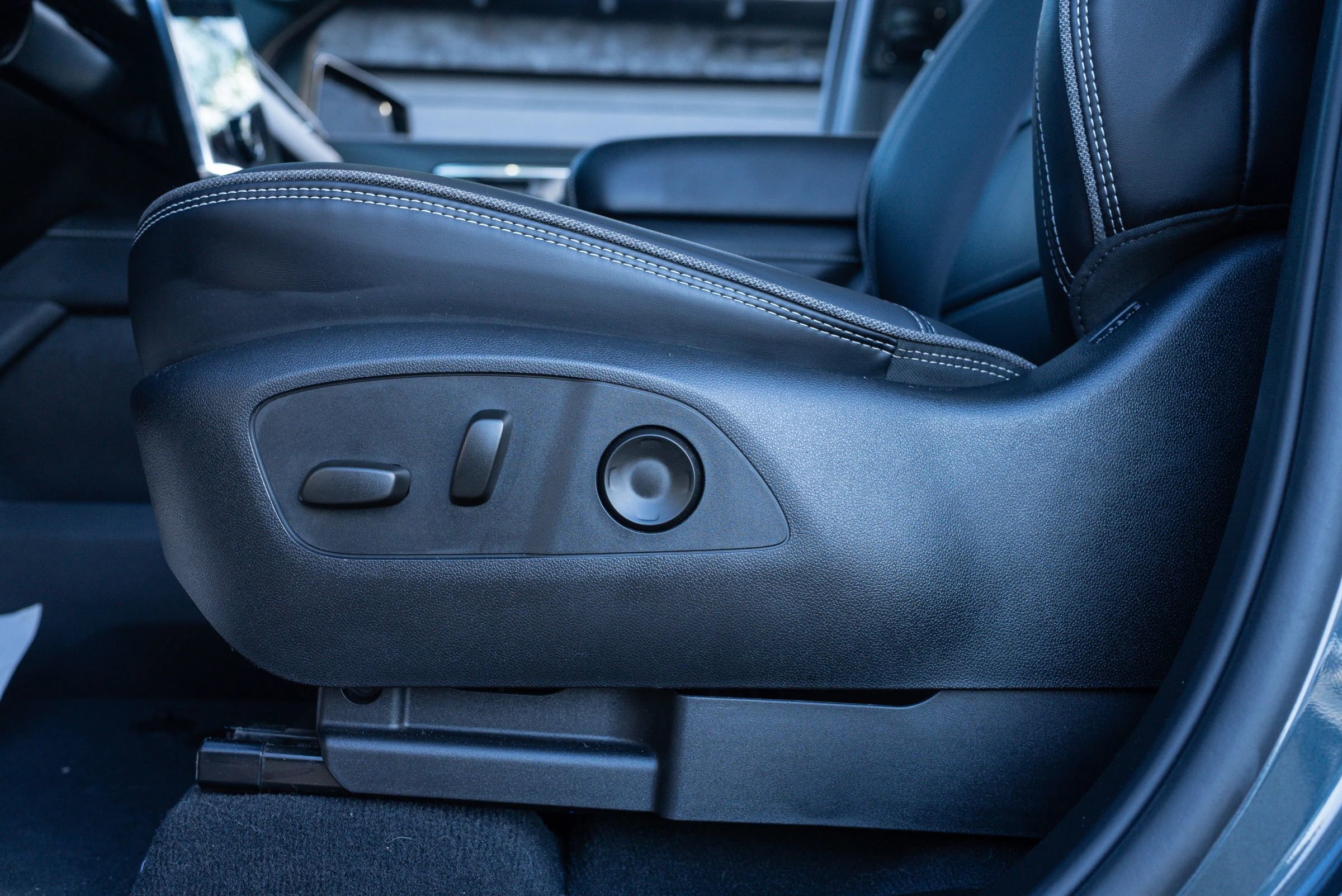 Used 2025 GMC Sierra EV Denali image 28