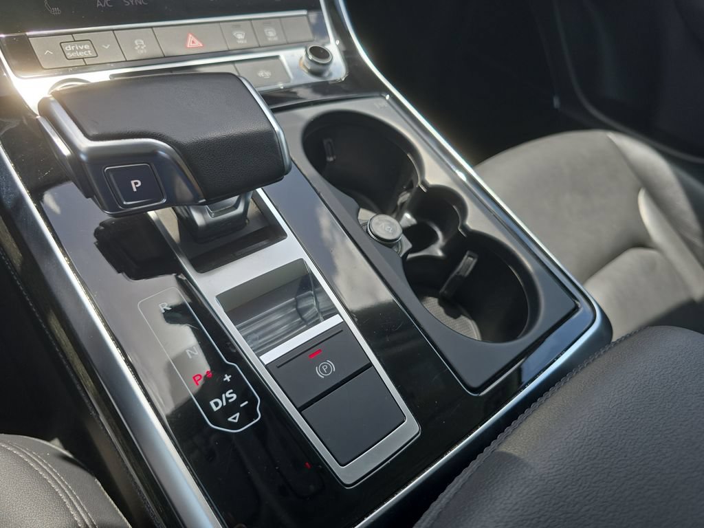 Certified 2023 Audi Q7 2.0T Premium Plus w/ Premium Plus Package AWD/4WD image 19