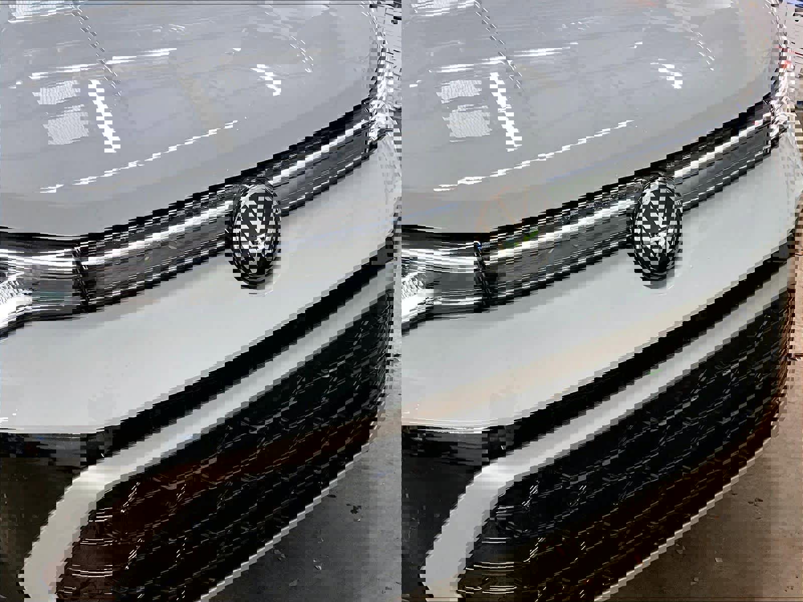 New 2026 Volkswagen Taos SEL image 32