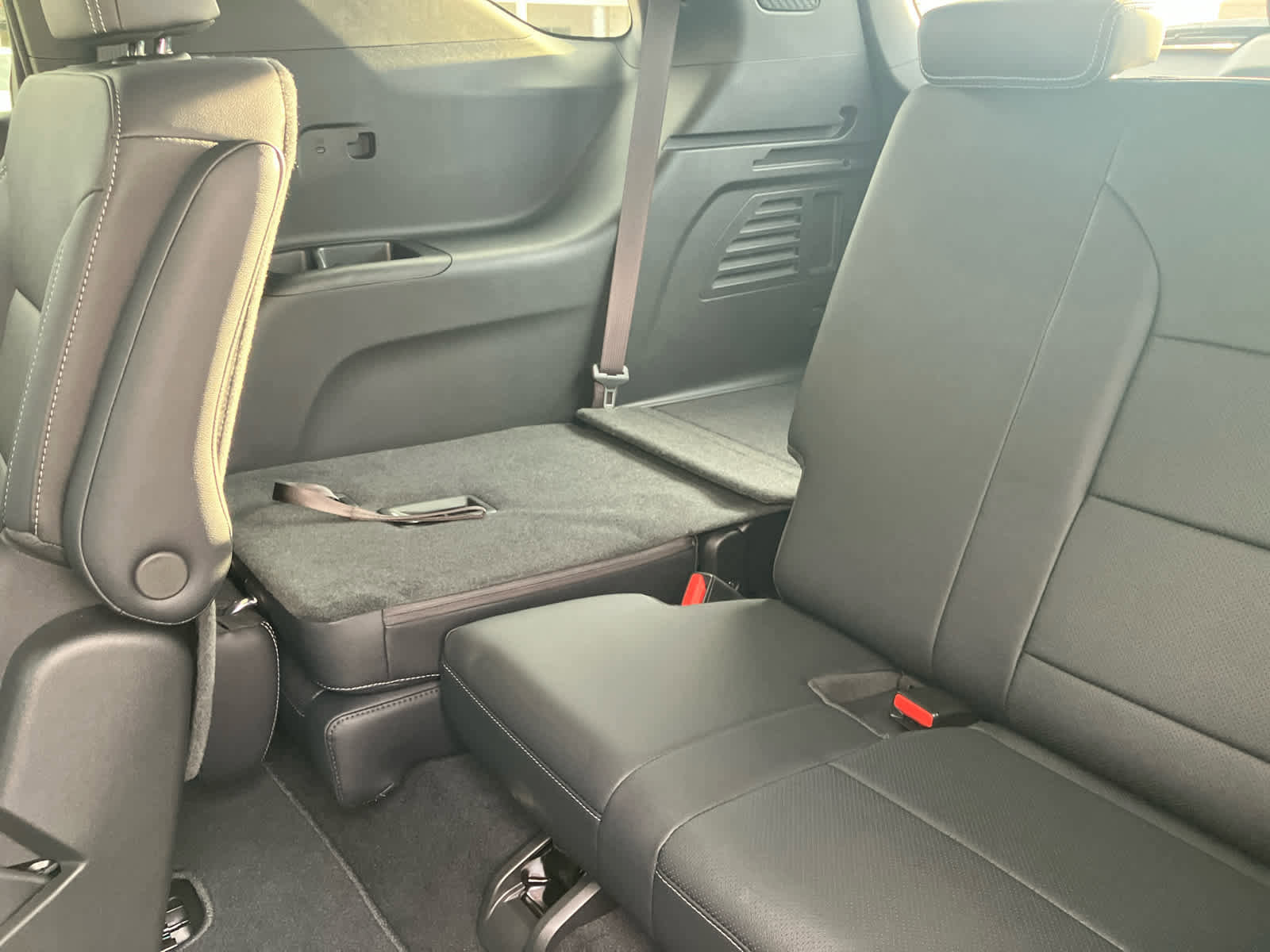 New 2026 Chevrolet Traverse LT w/ Enhanced Driving Package image 37