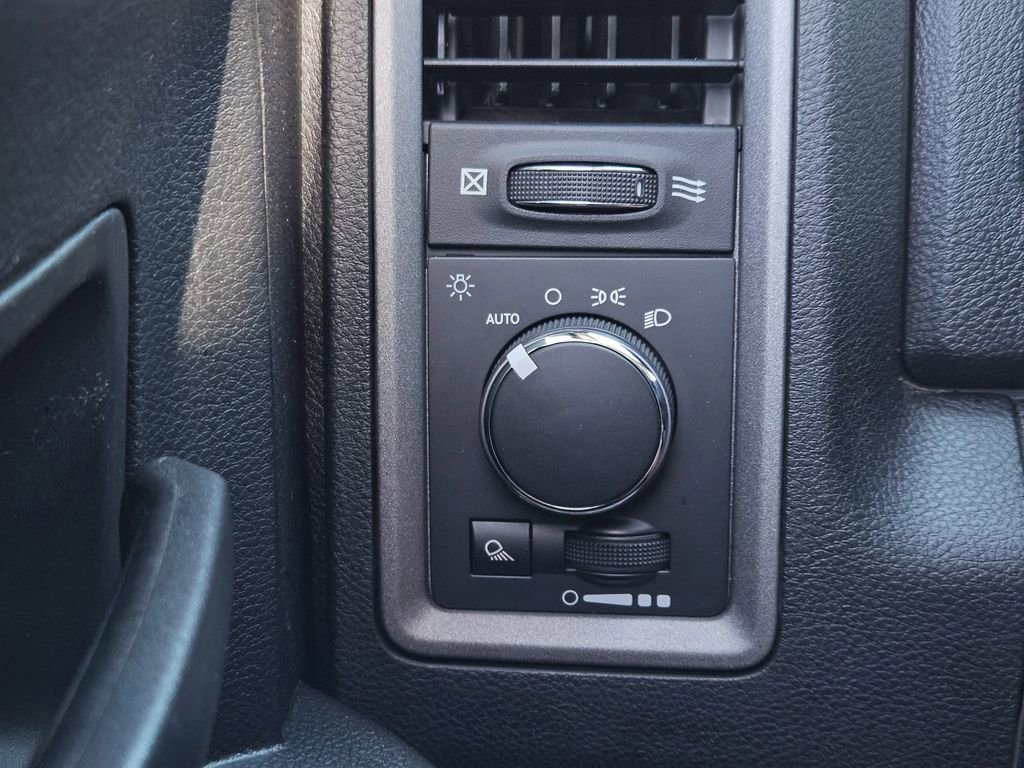 Used 2021 RAM 1500 Tradesman w/ Chrome Plus Package RWD image 25
