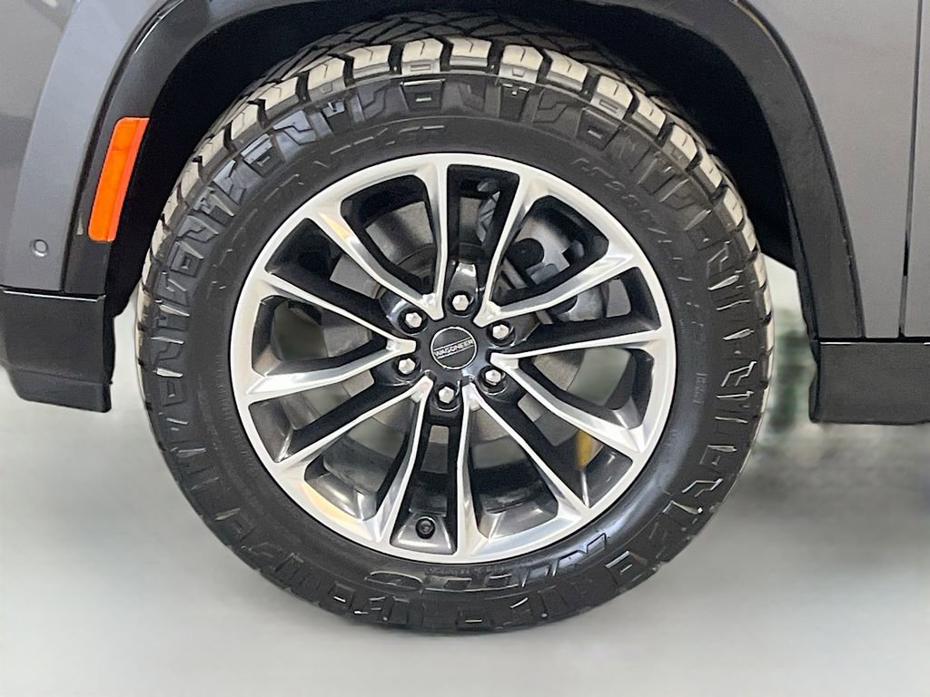 Used 2022 Jeep Wagoneer Series III w/ Premium Group I image 34