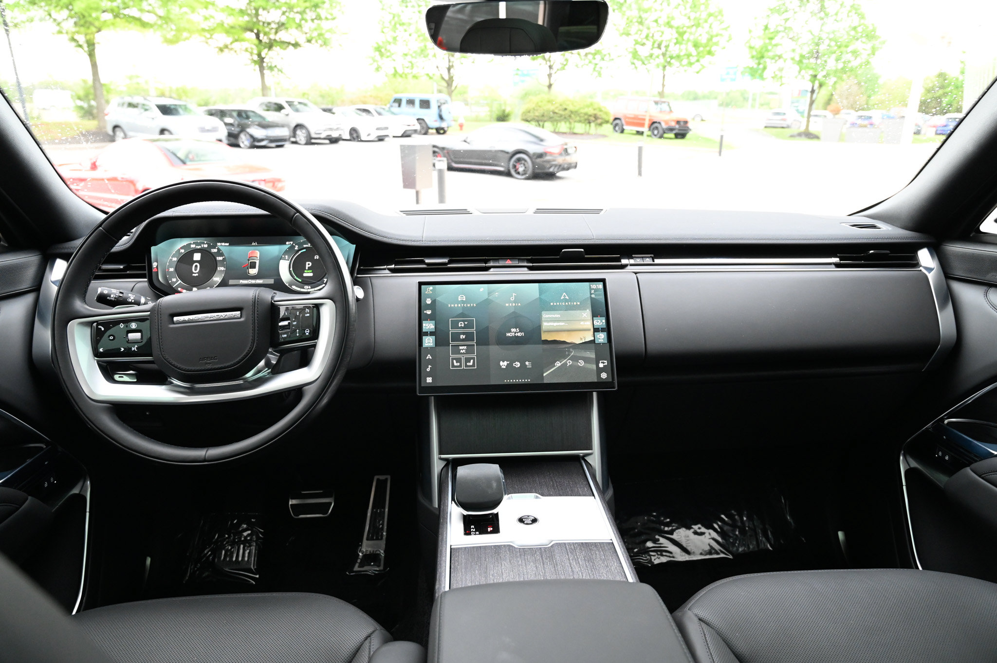 Used 2025 Land Rover Range Rover SE AWD/4WD image 41