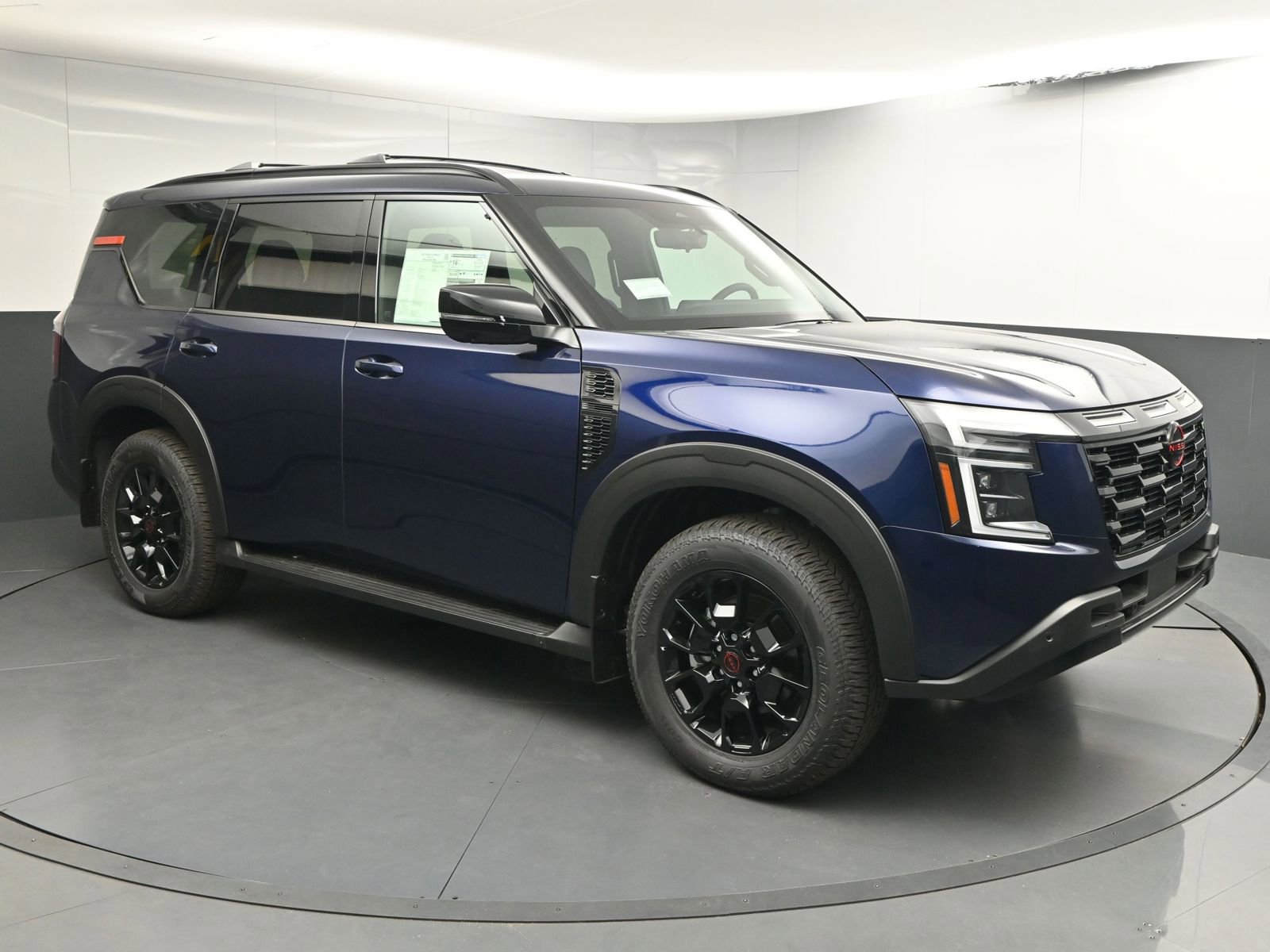 New 2025 Nissan Armada PRO-4X AWD/4WD image 1