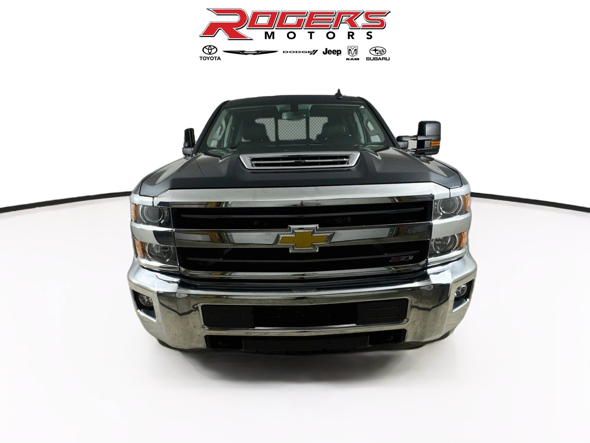 Used 2019 Chevrolet Silverado 3500 LT w/ LT Convenience Package AWD/4WD image 2