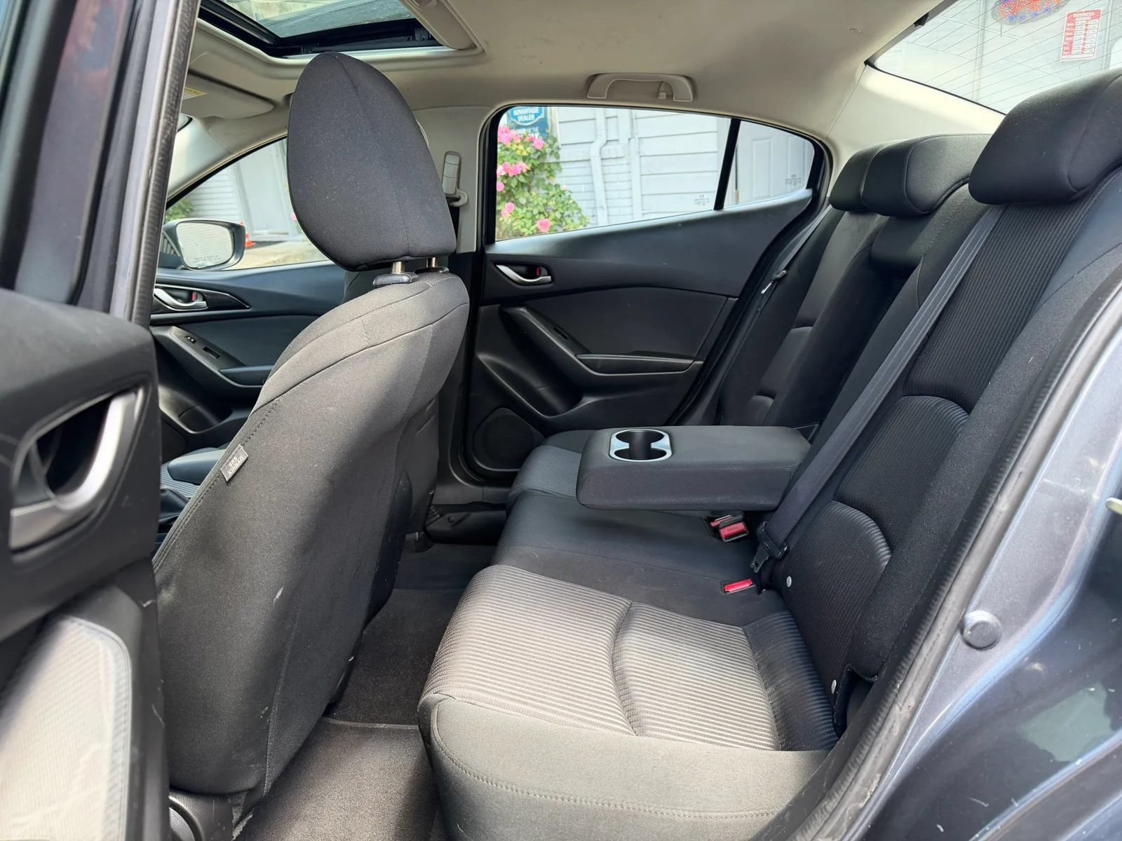 Used 2014 MAZDA MAZDA3 i Touring w/ Moonroof Package 1 FWD image 18