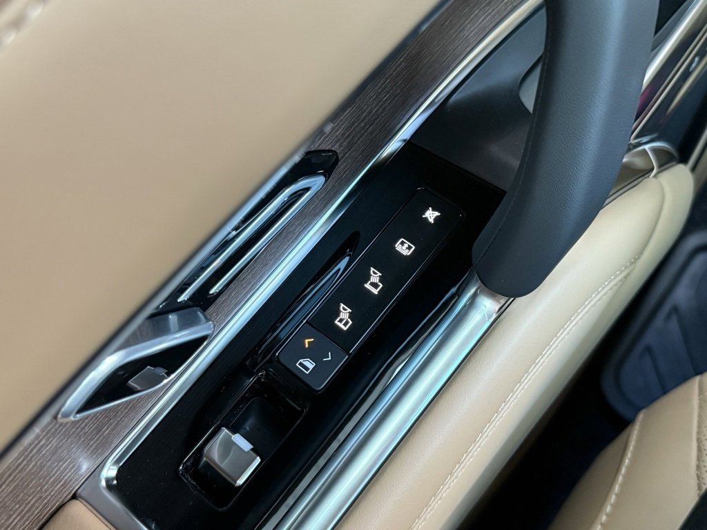 New 2025 Land Rover Range Rover SE image 29