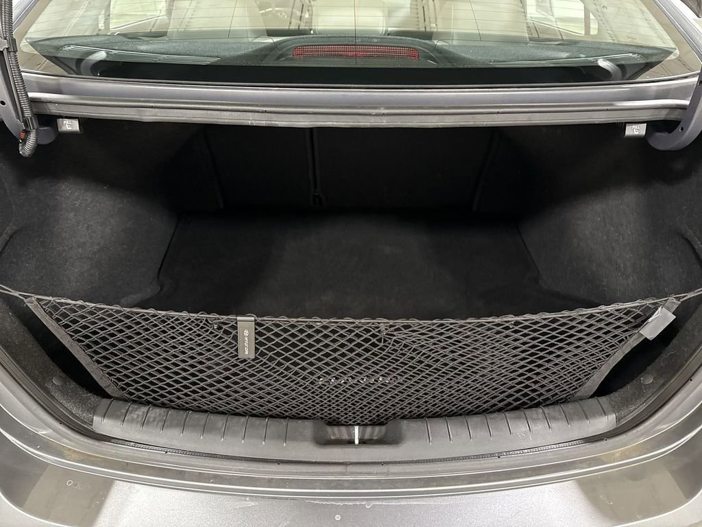 Used 2018 Hyundai Elantra Value Edition w/ Winter Weather Package image 24