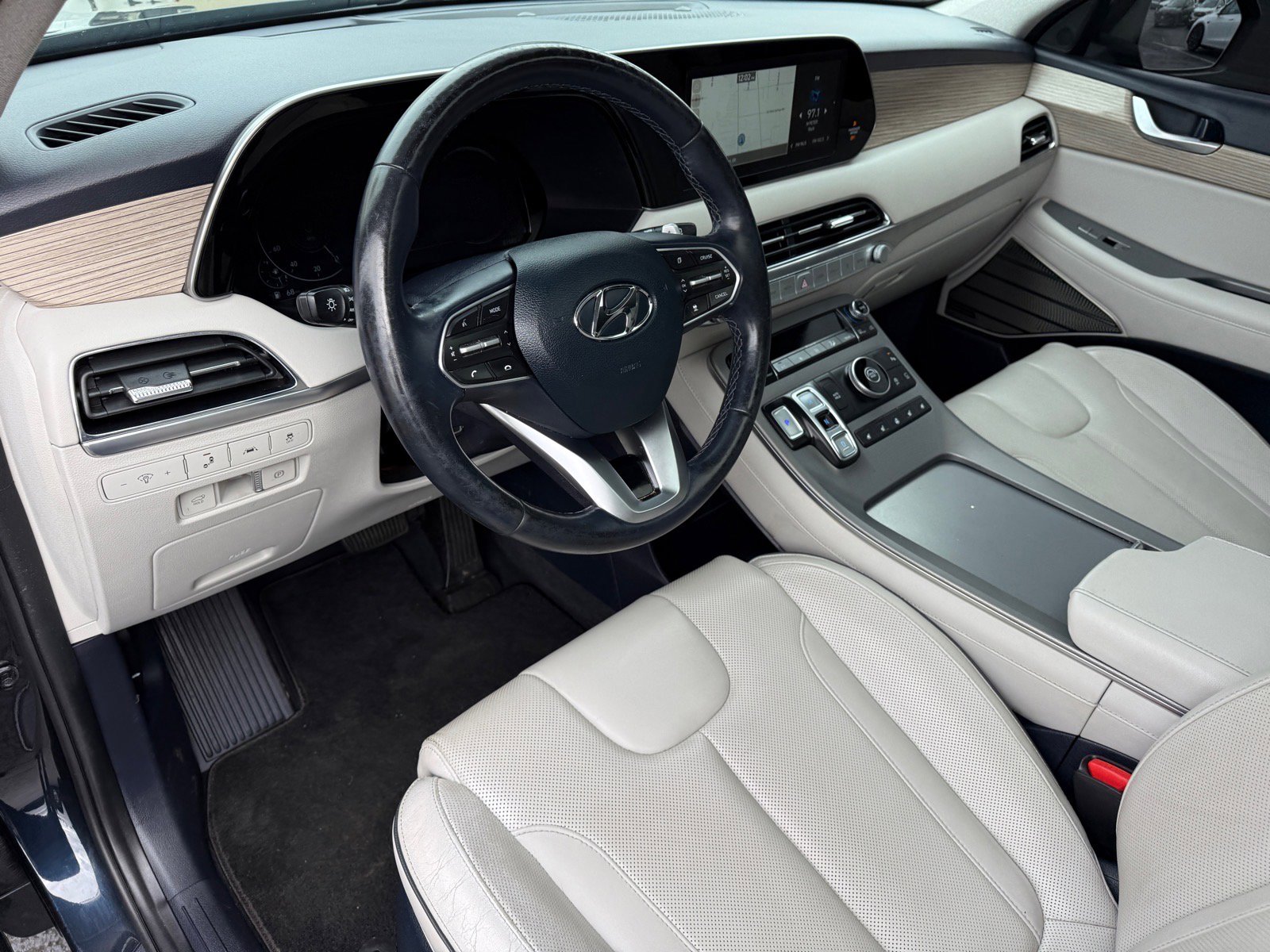 Used 2021 Hyundai Palisade Limited image 15