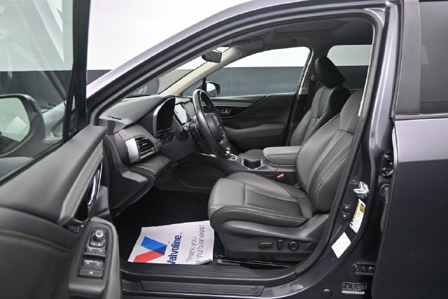 Used 2025 Subaru Outback Onyx Edition AWD/4WD image 10