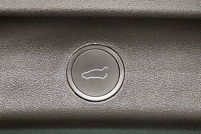 Used 2024 Tesla Model Y Long Range image 15